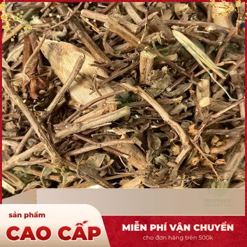 Sản phẩm hương nhu khô được đóng gói cẩn thận tại Thảo Dược Tấn Phát, sẵn sàng giao đến tay khách hàng.