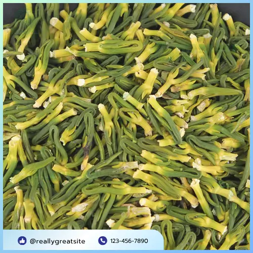Pha trà tim sen giúp ngủ ngon